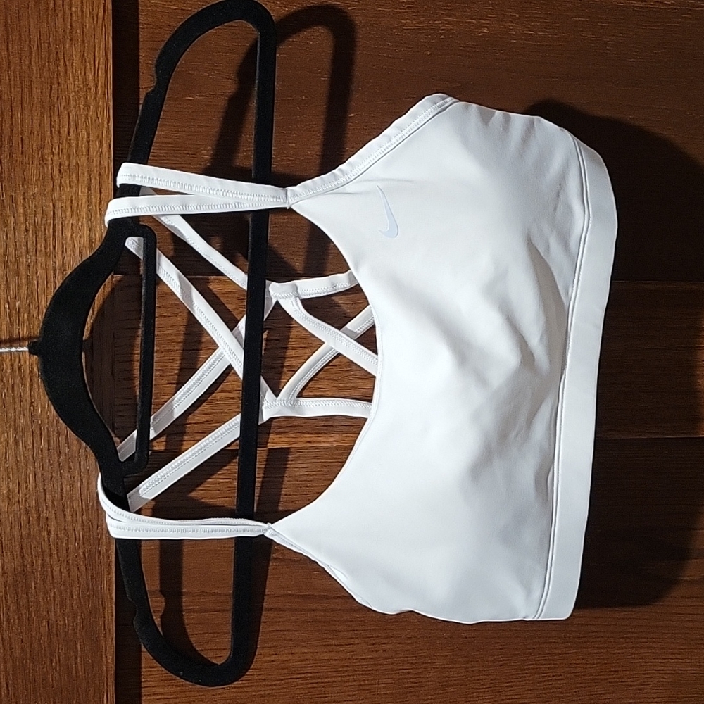 Womens Nike dri fit sports bra